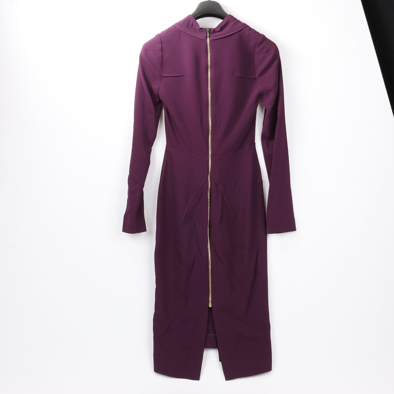 Roland Mouret Roland Mouret Deep V-Neck Fitted Midi Dress in Plum – EU 34 Paars