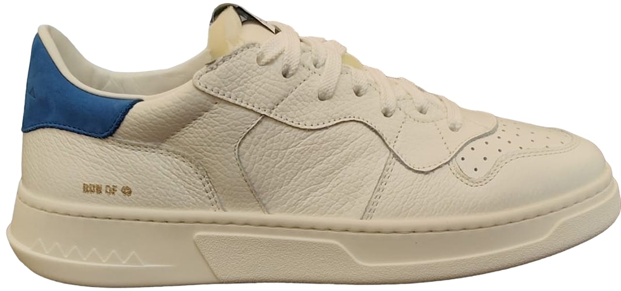 Run Of Sneakers White Wit