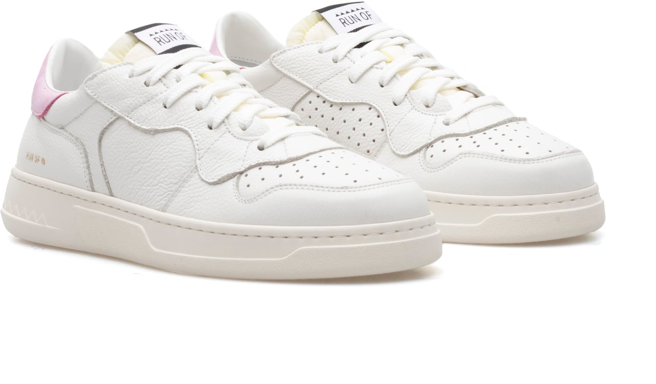 Run Of Sneakers White Wit
