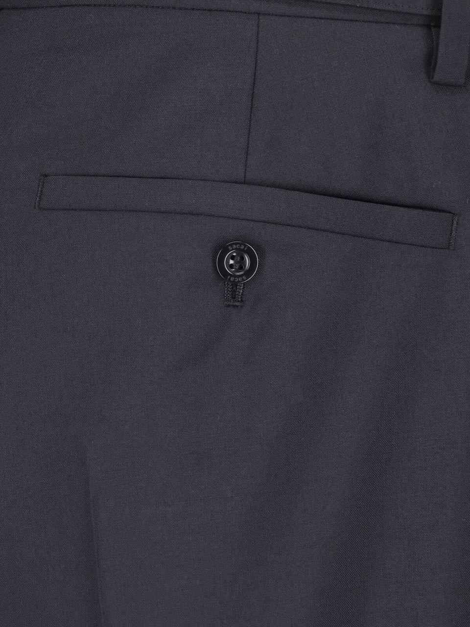 Sacai Mid-Rise Wide-Leg Trousers with Removable Belt and Structured Pockets Zwart