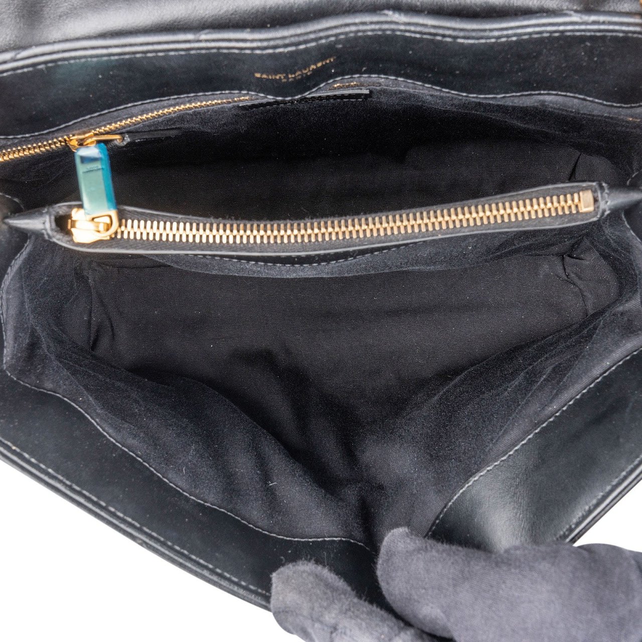 Saint Laurent Saint Laurent Quilted Leather Medium Loulou Crossbody Bag Zwart