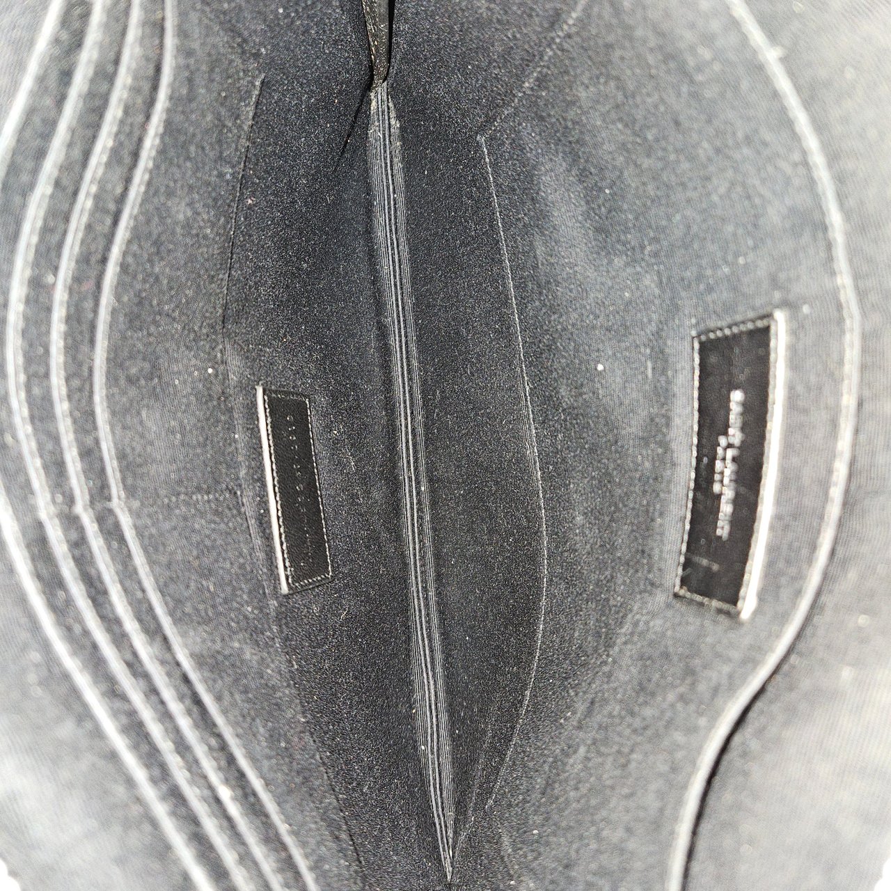 Saint Laurent Saint Laurent Black Leather Clutch Zwart