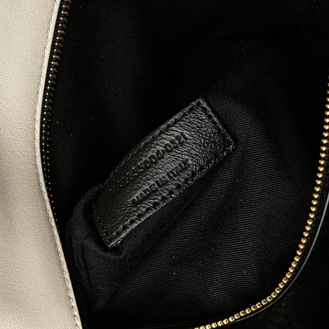 Saint Laurent Large Quilted Lambskin Sade Clutch Wit