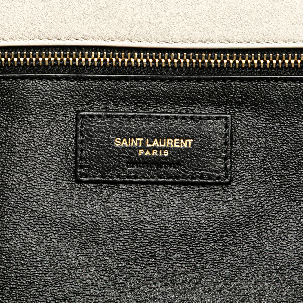 Saint Laurent Large Quilted Lambskin Sade Clutch Wit