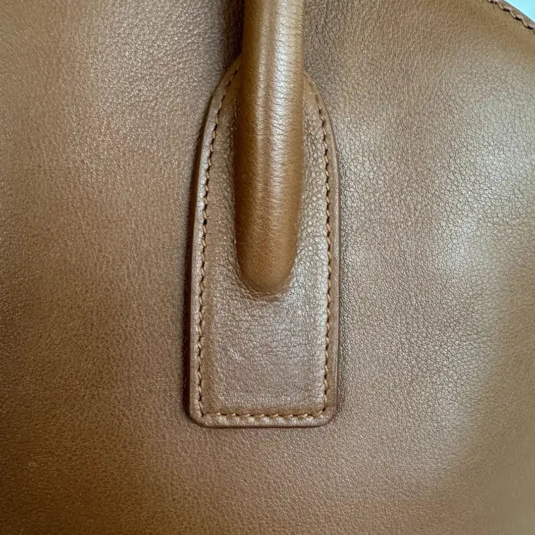 Saint Laurent Saint Laurent Duffle Sac de Jour brown new collection / like new Bruin