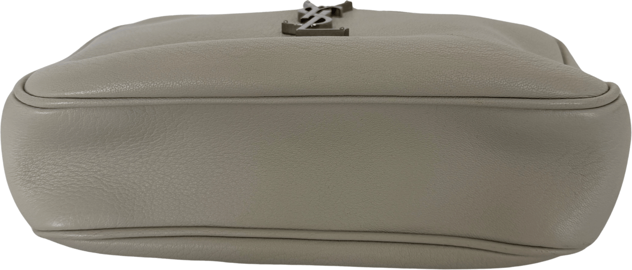 Saint Laurent Yves Saint Laurent Lou Camera Bag Cream White / good Wit