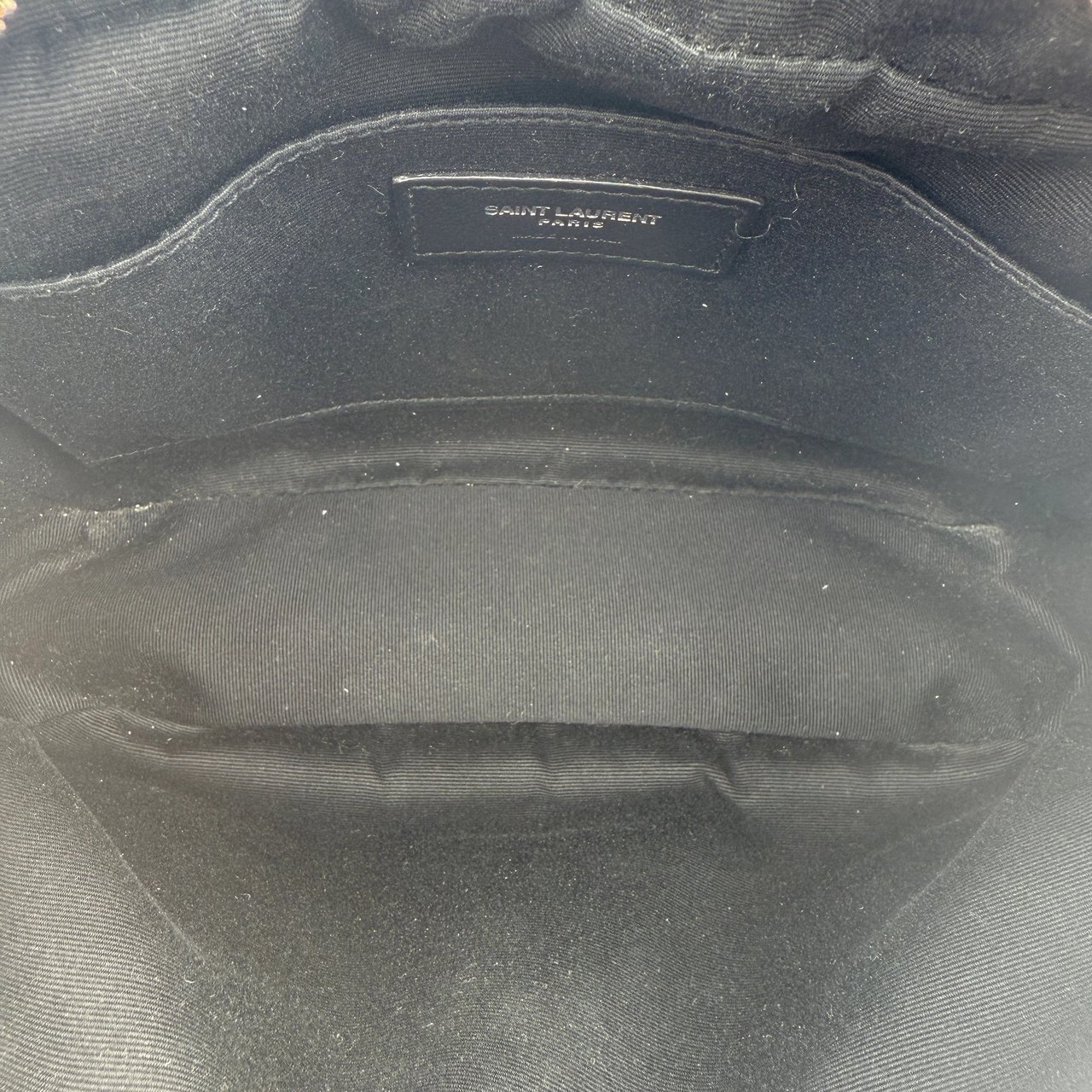 Saint Laurent Yves Saint Laurent Lou Camera Bag Cream White / good Wit