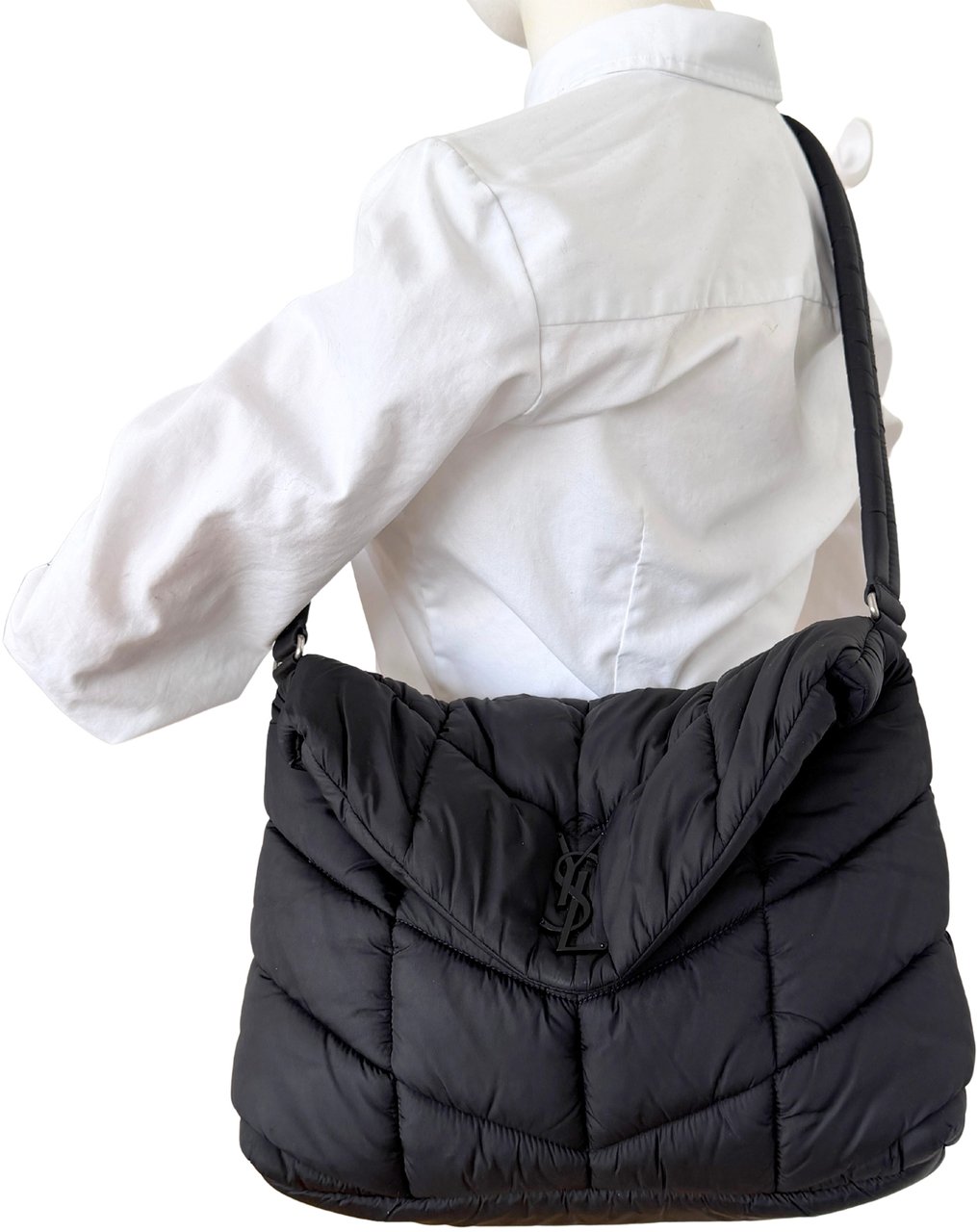 Saint Laurent Saint Laurent LouLou Puffer Bag Medium Econyl All Black / sehr gut Zwart