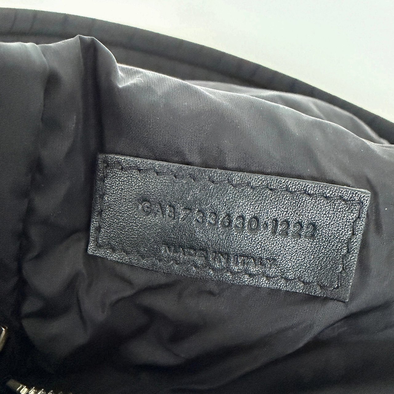 Saint Laurent Saint Laurent LouLou Puffer Bag Medium Econyl All Black / sehr gut Zwart