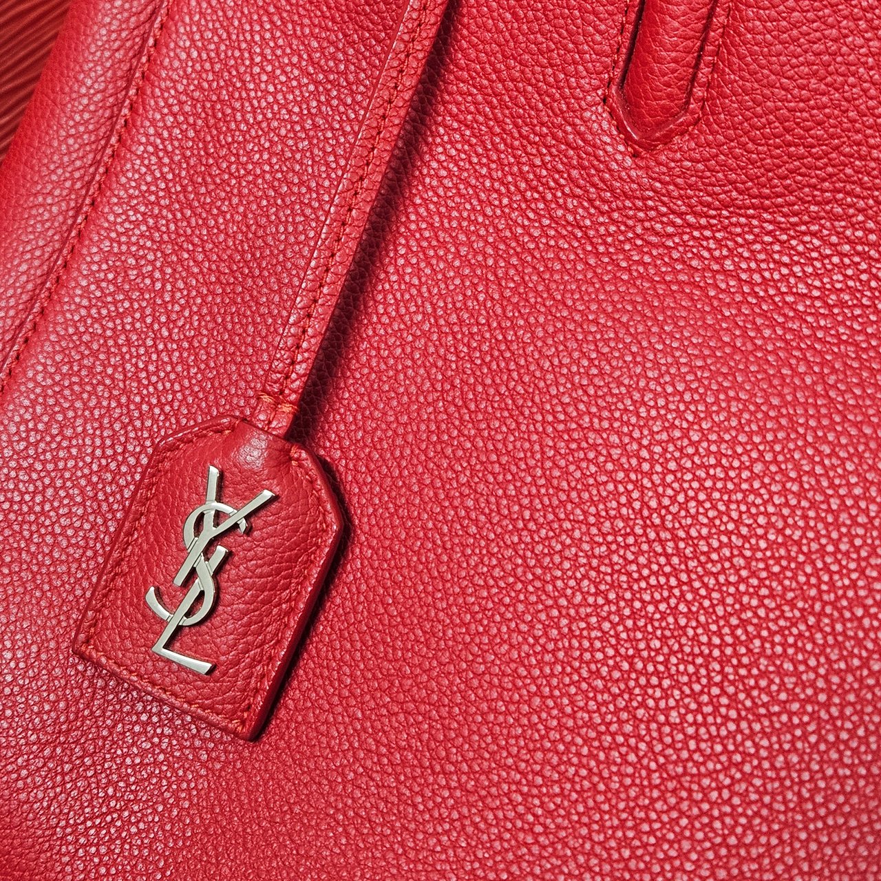Saint Laurent Saint Laurent Grained Leather Rive Gauche Handbag Rood