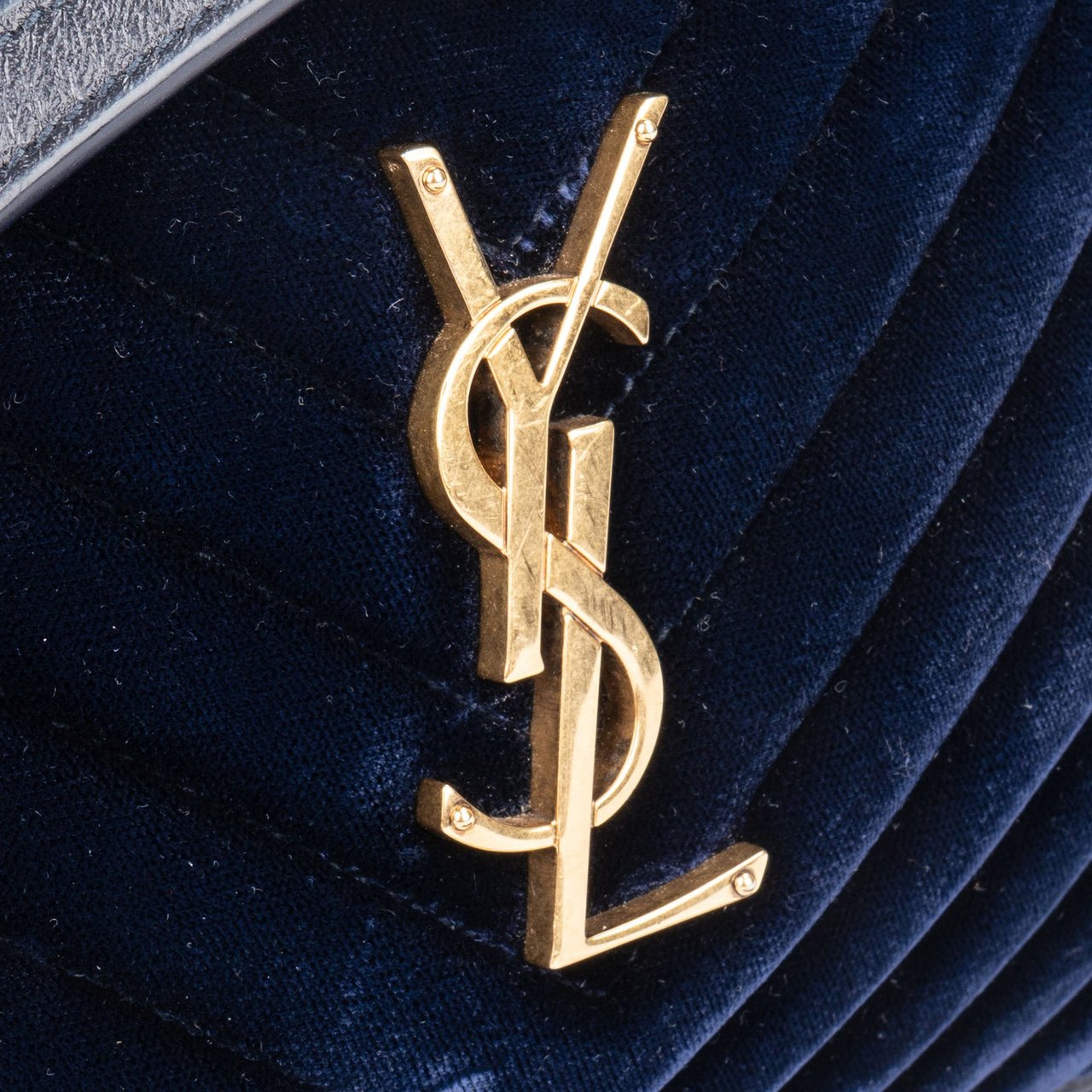 Saint Laurent Saint Laurent Blue Satin Lou Crossbody Bag Blauw