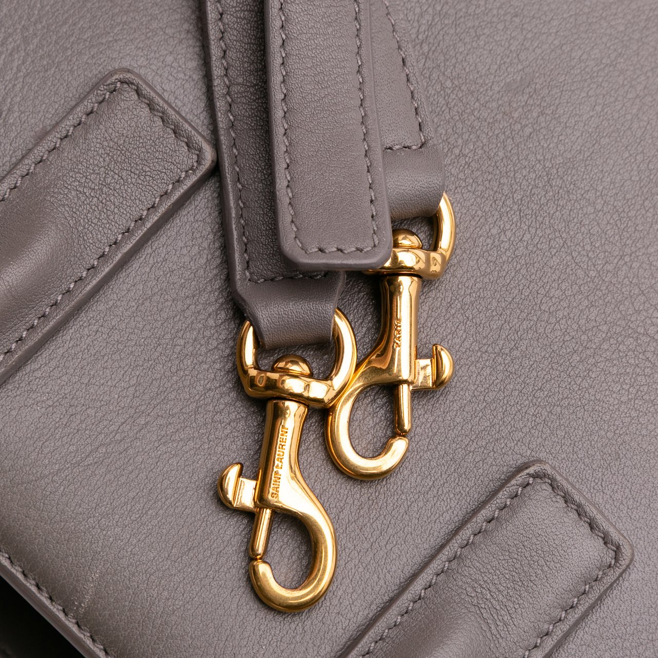 Saint Laurent Nano Leather Sac De Jour Grijs