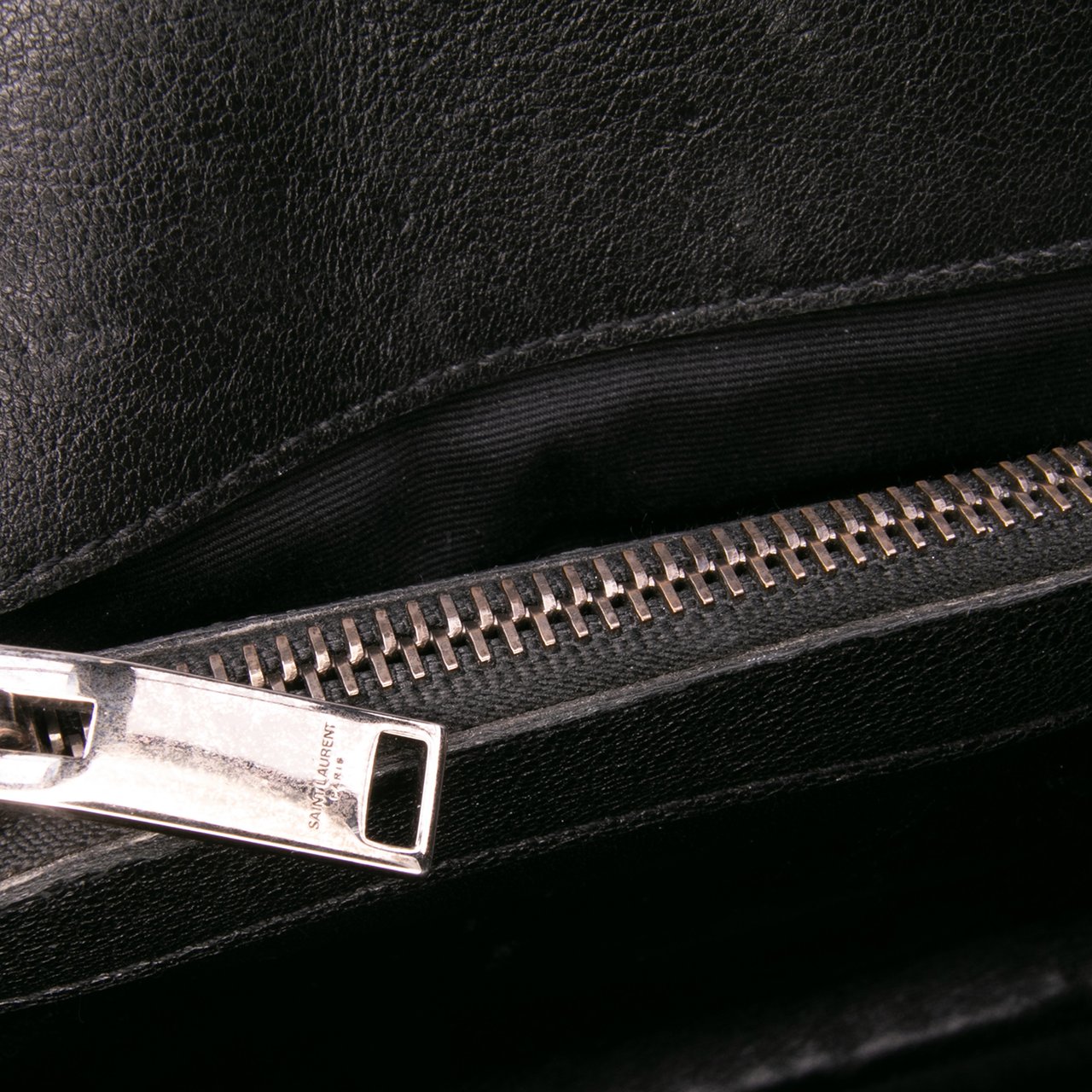 Saint Laurent Large Quilted Diamond Calfskin Monogram College Satchel Zwart