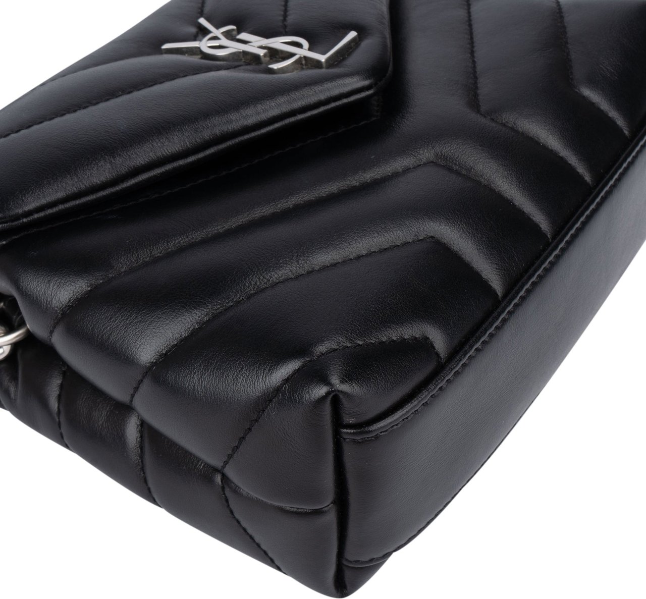 Saint Laurent Saint Laurent Black Leather Mini Lou Lou Crossbody Bag Zwart