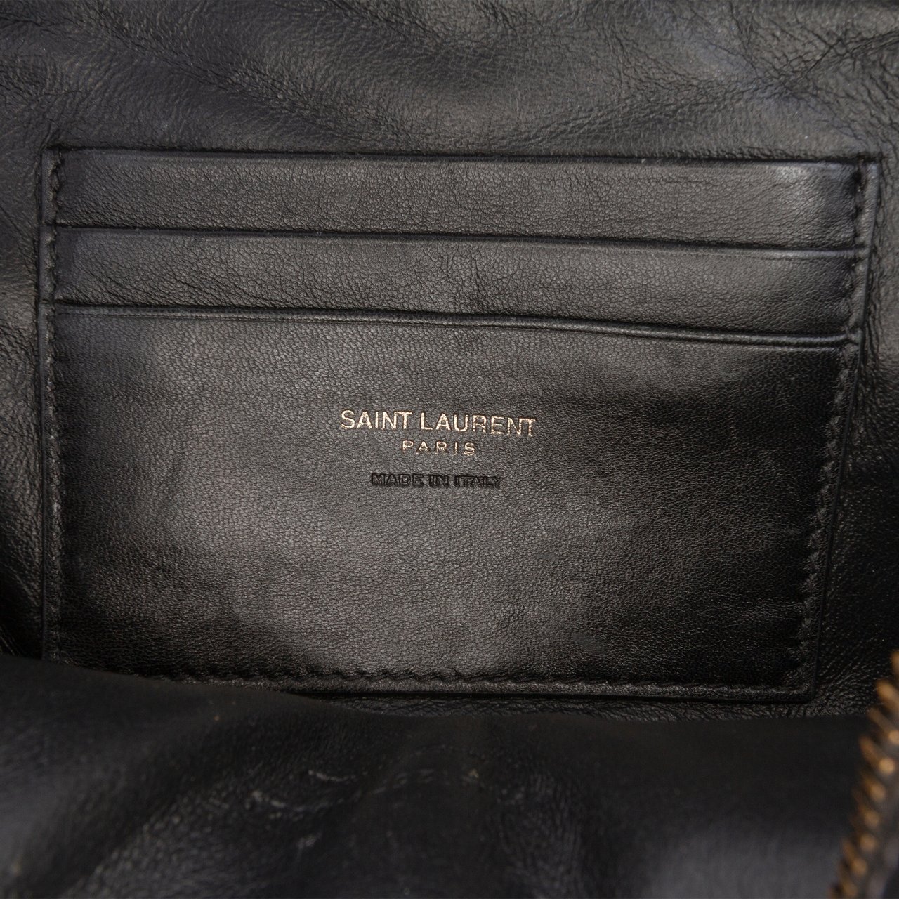 Saint Laurent Mini Grain de Poudre Monogram Monochrome Lou Camera Bag Zwart