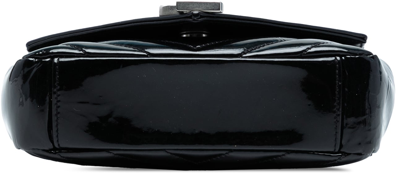 Saint Laurent Baby Patent Chevron Classic Monogram Chain Bag Zwart