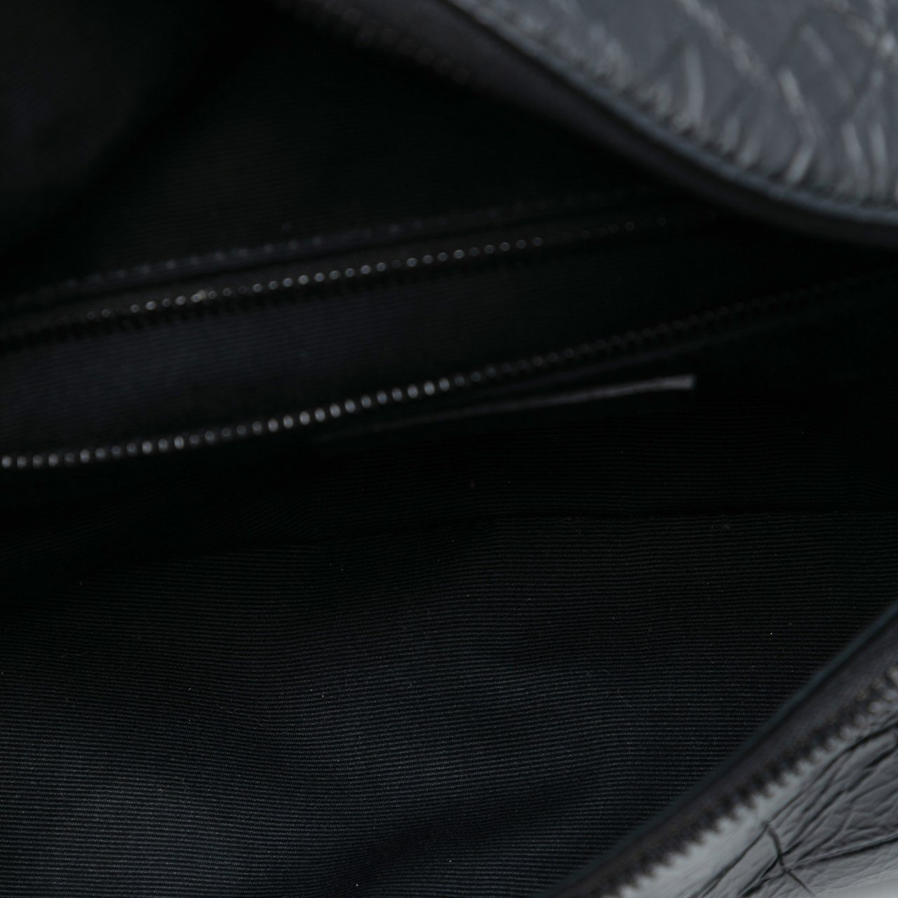 Saint Laurent Croc Embossed Leather Niki Belt Bag Zwart