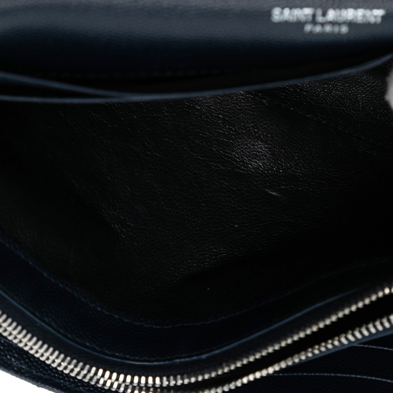Saint Laurent Grain De Poudre Matelasse Chevron Monogram Chain Wallet Blauw