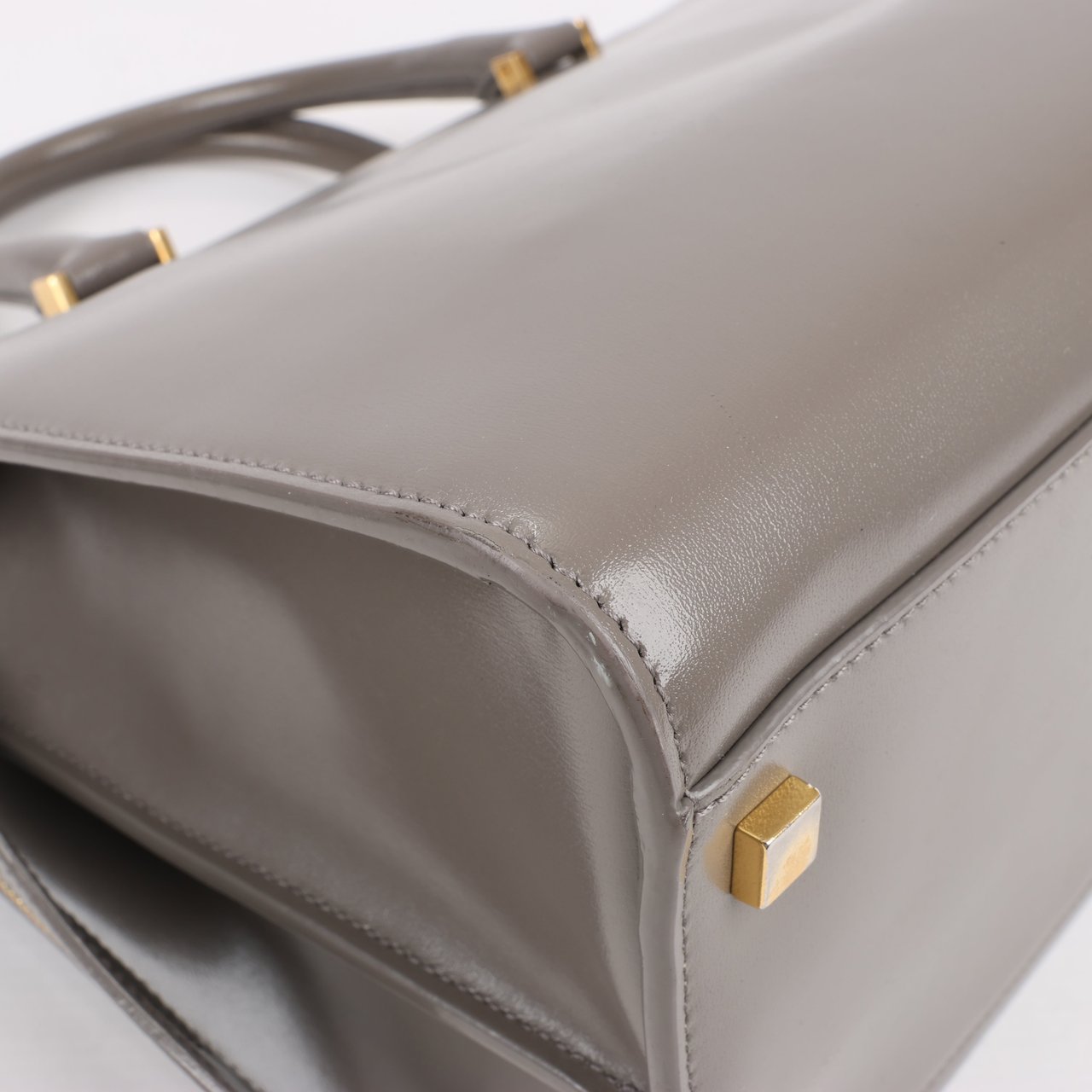 Saint Laurent Saint Laurent Paris Uptown Leather Handbag in Gray 557653 Grijs