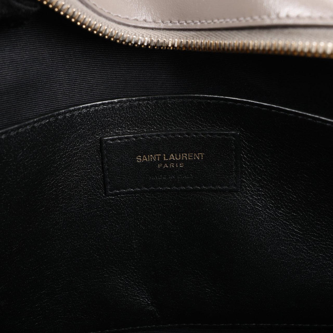 Saint Laurent Saint Laurent Paris Uptown Leather Handbag in Gray 557653 Grijs