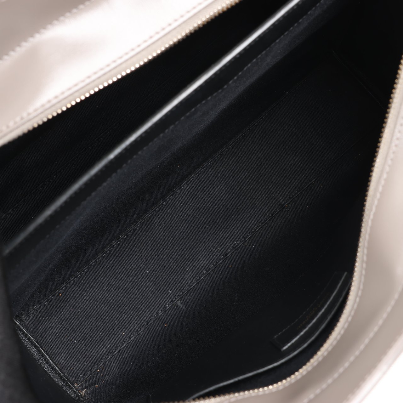 Saint Laurent Saint Laurent Paris Uptown Leather Handbag in Gray 557653 Grijs