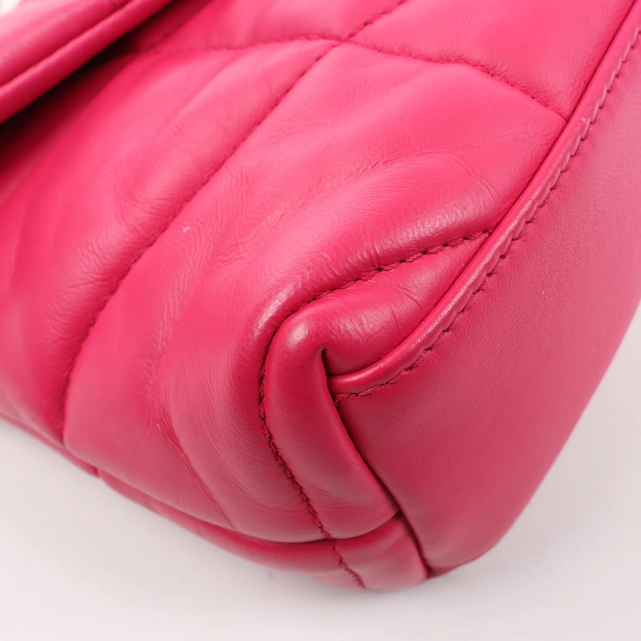 Saint Laurent Saint Laurent Paris Loulou Puffer Leather Chain Shoulder Bag in Pink 620333 Roze