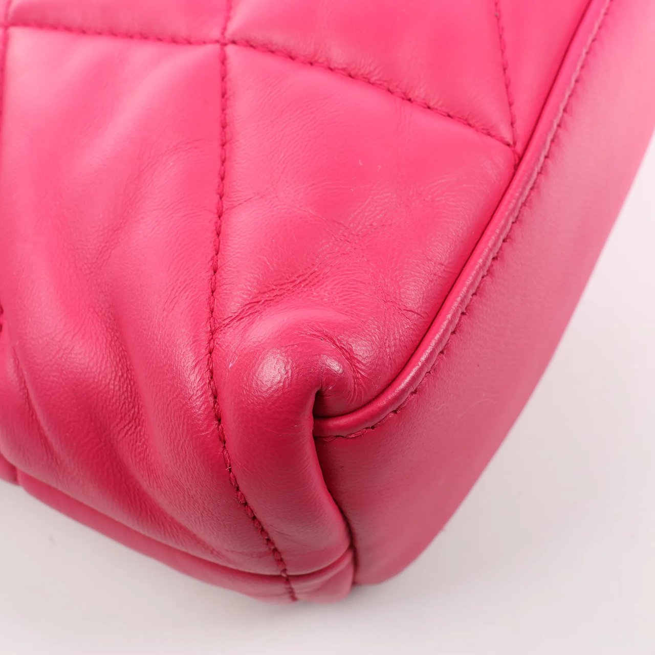 Saint Laurent Saint Laurent Paris Loulou Puffer Leather Chain Shoulder Bag in Pink 620333 Roze