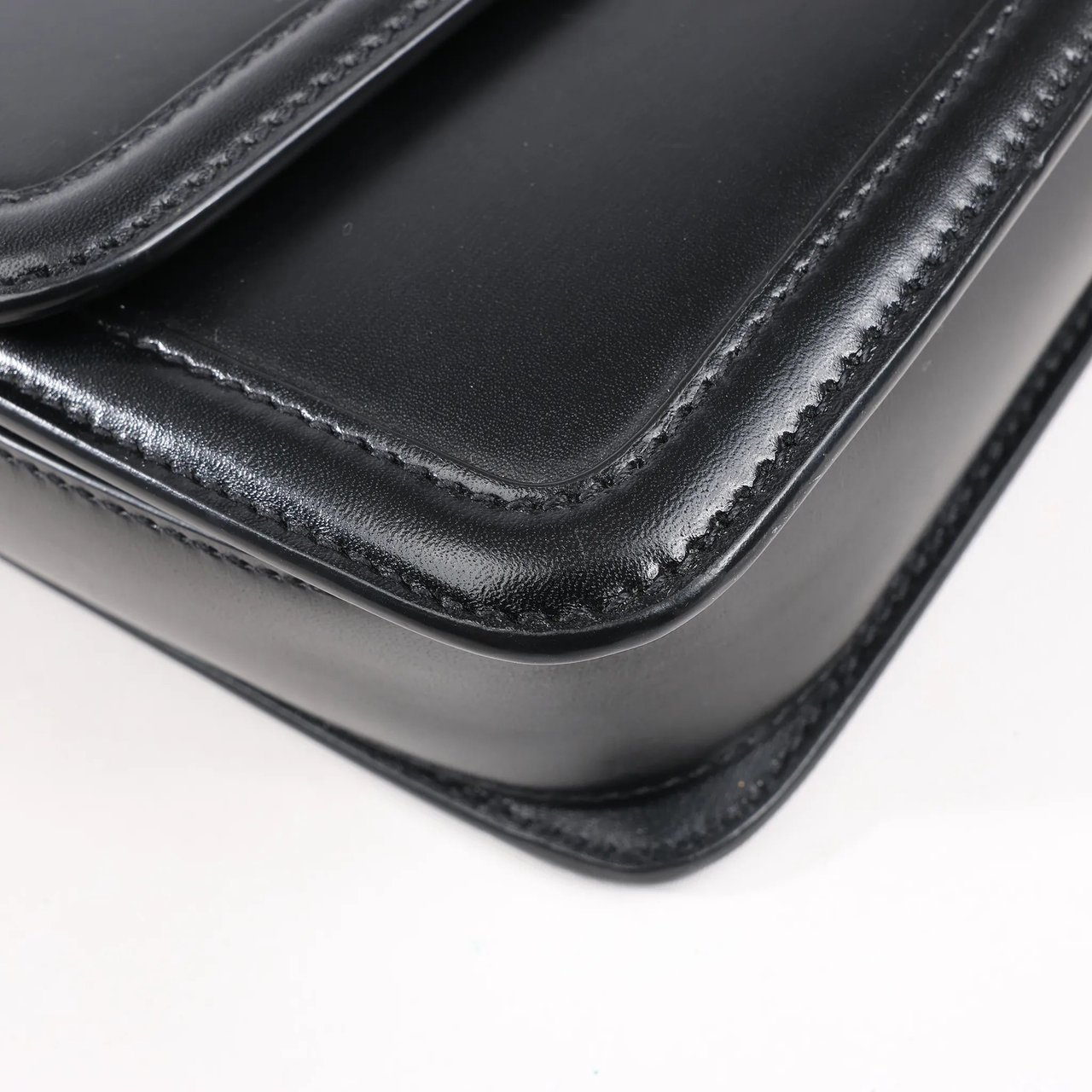 Saint Laurent Saint Laurent Paris Solferino Leather Shoulder bag in Black 634305 Zwart