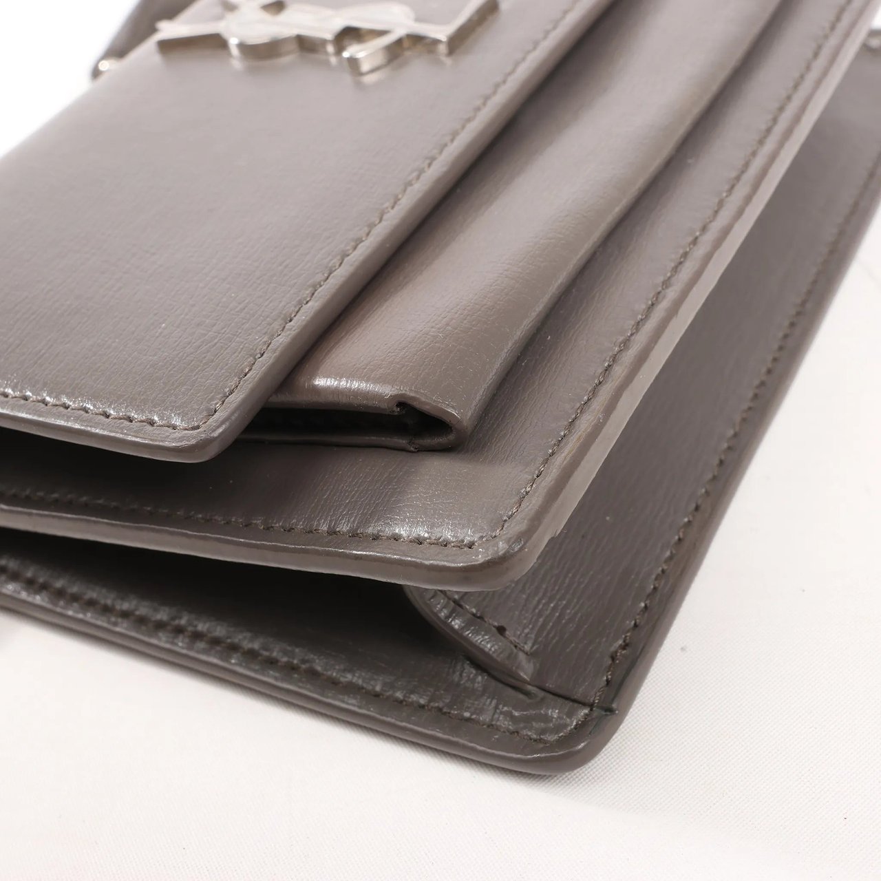 Saint Laurent Saint Laurent Paris Sunset Leather Chain Shoulder Bag in Gray 452157 Grijs