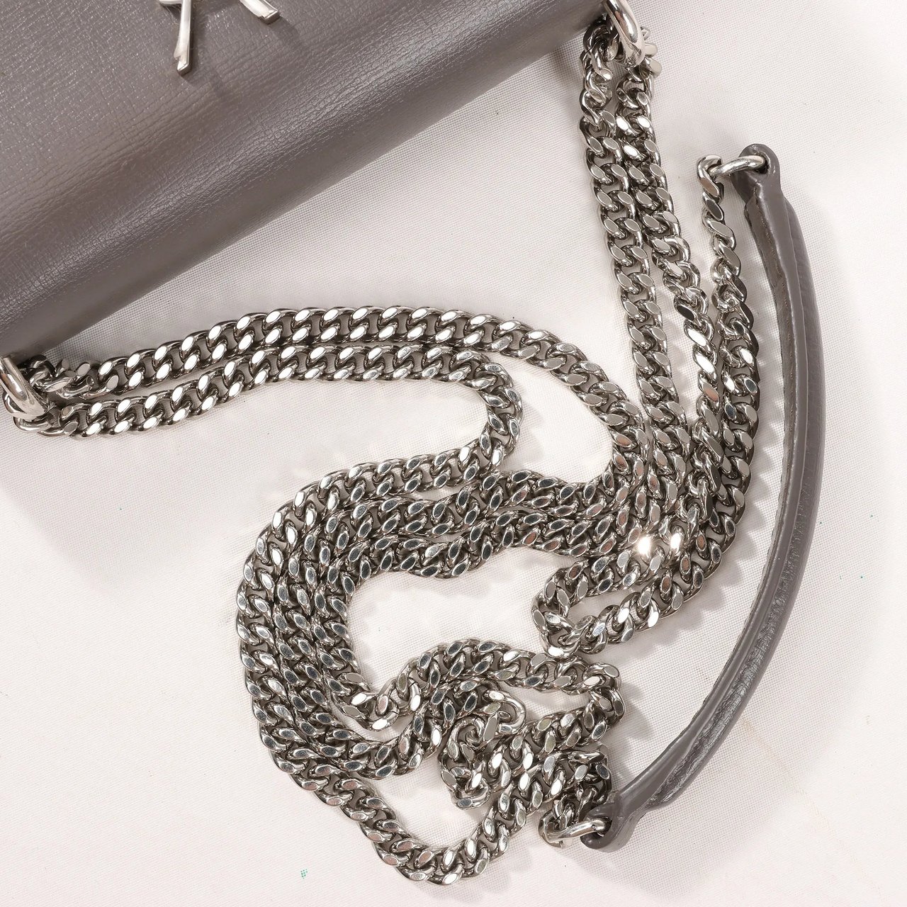 Saint Laurent Saint Laurent Paris Sunset Leather Chain Shoulder Bag in Gray 452157 Grijs