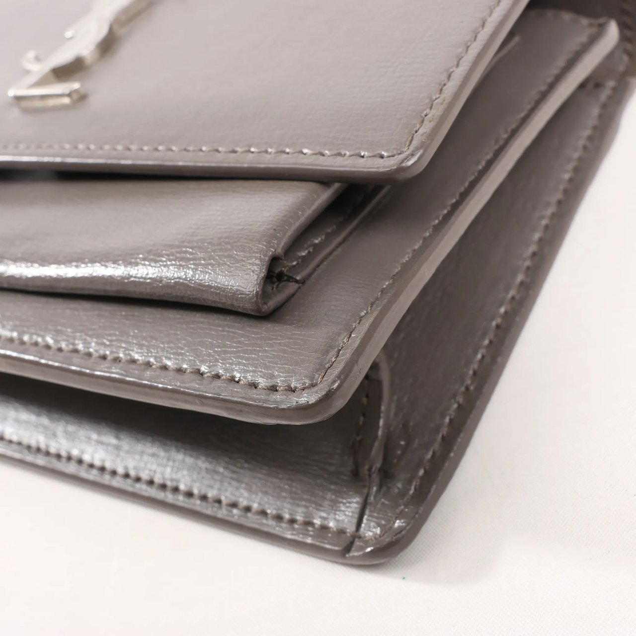 Saint Laurent Saint Laurent Paris Sunset Leather Chain Shoulder Bag in Gray 452157 Grijs