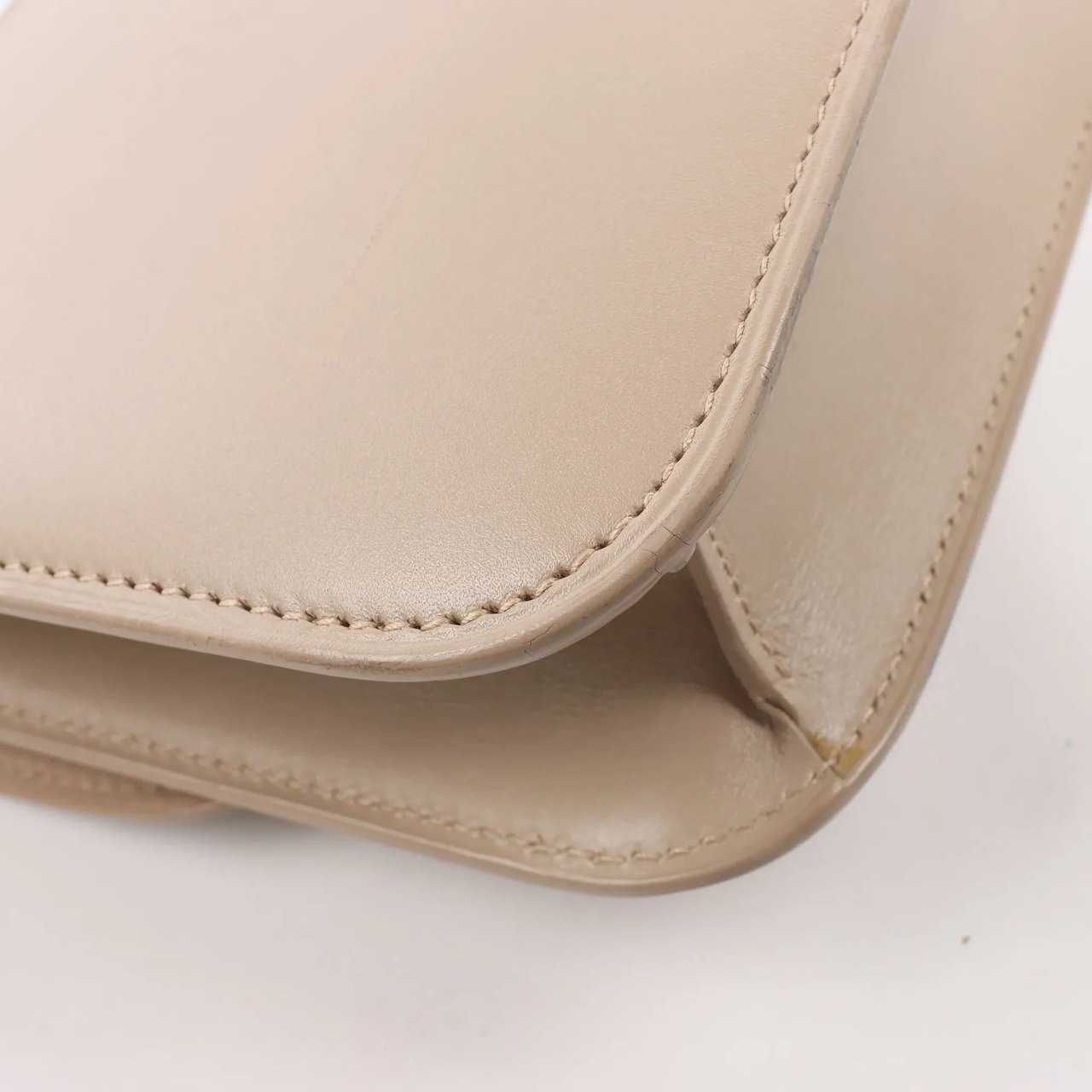 Saint Laurent Saint Laurent Paris Carre Leather Shoulder bag in Beige 633214 Beige