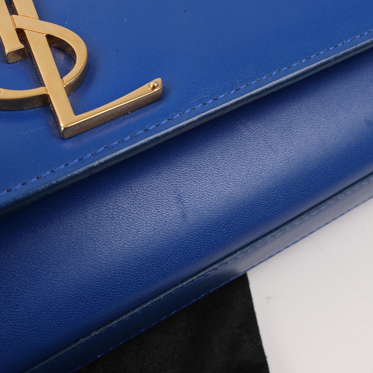 Saint Laurent Saint Laurent Paris Kate Monogramme Smooth Leather Clutch in Blue Majorelle Blauw