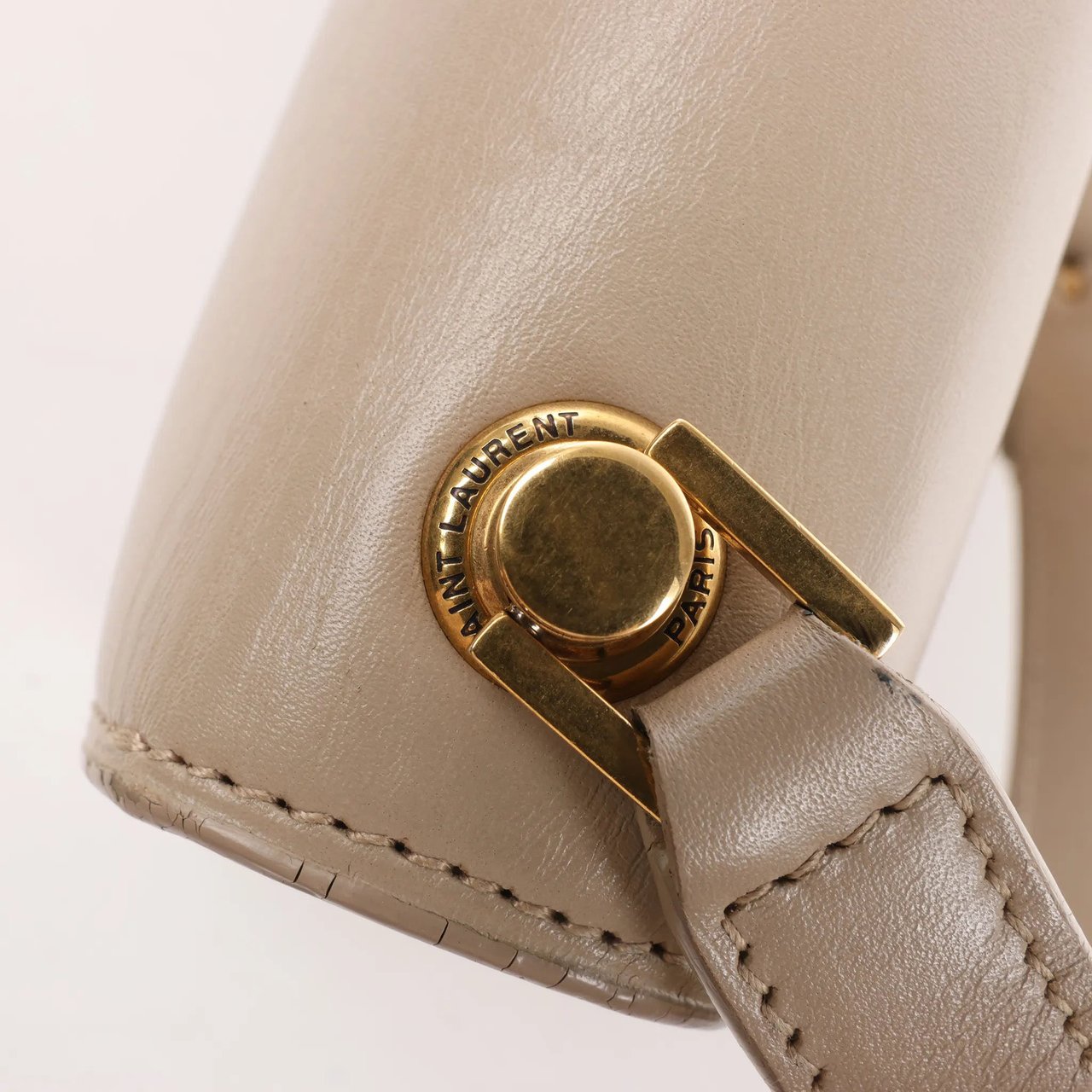 Saint Laurent Saint Laurent Paris Carre Leather Shoulder bag in Beige 633214 Beige