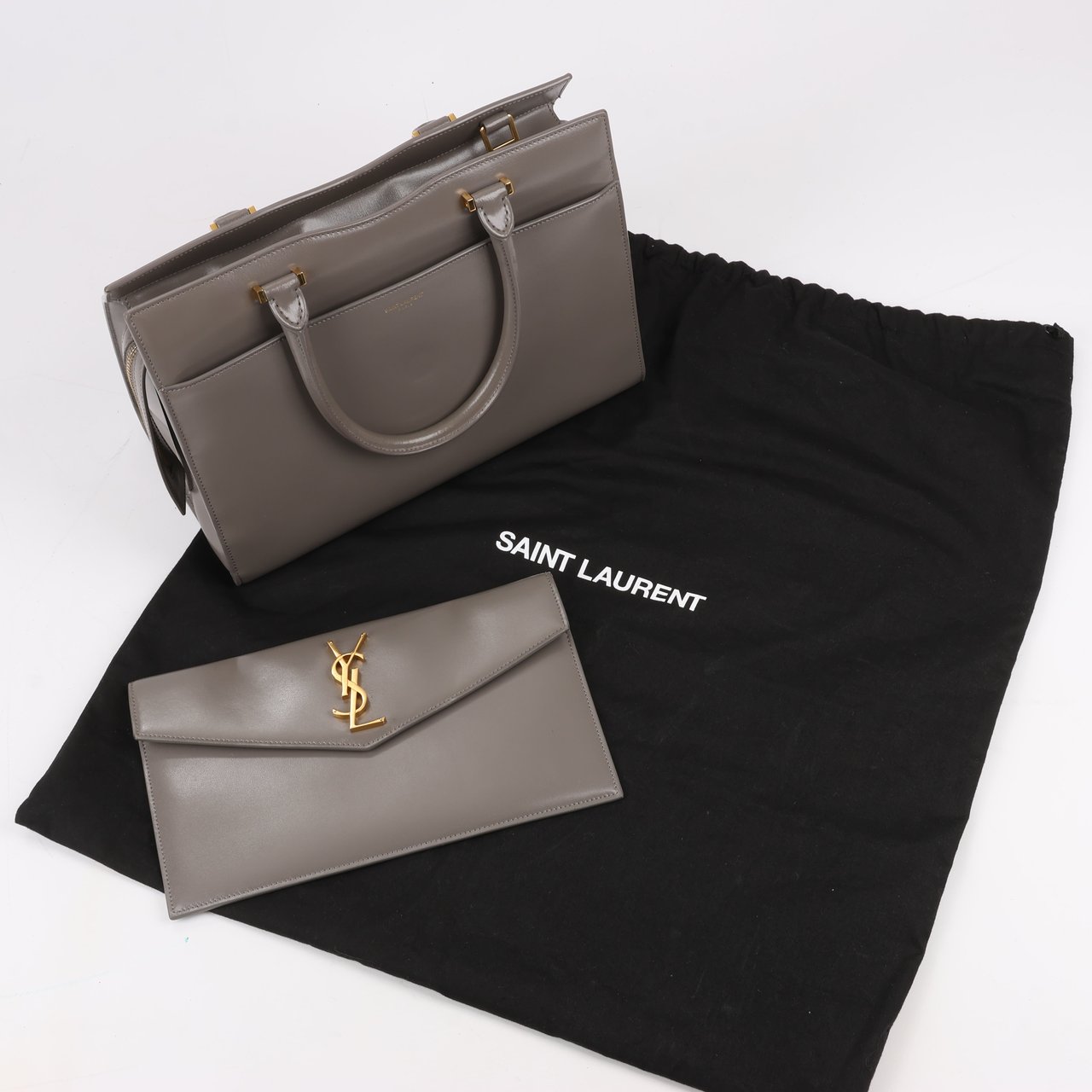 Saint Laurent Saint Laurent Paris Uptown Leather Handbag in Gray 557653 Grijs
