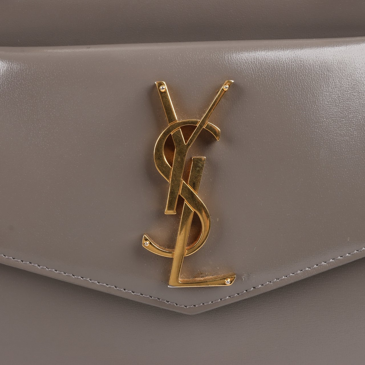 Saint Laurent Saint Laurent Paris Uptown Leather Handbag in Gray 557653 Grijs