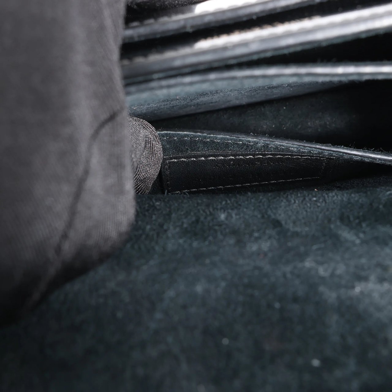 Saint Laurent Saint Laurent Paris Sunset Small Patent Leather Crossbody Bag in Black 441972 Zwart