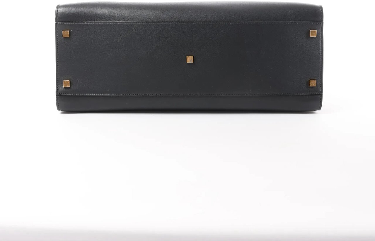 Saint Laurent Paris Manhattan Leather Shoulder bag in Black 553745 Zwart