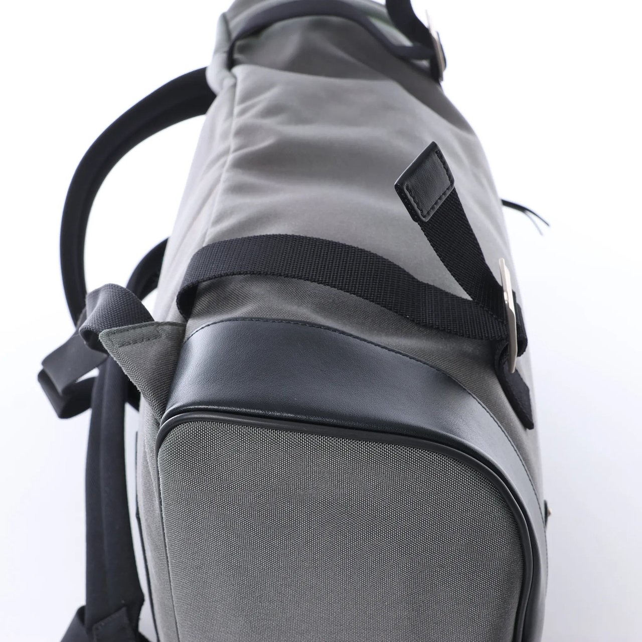 Saint Laurent Paris Livington Canvas & Leather Backpack in Gray 481005 Grijs