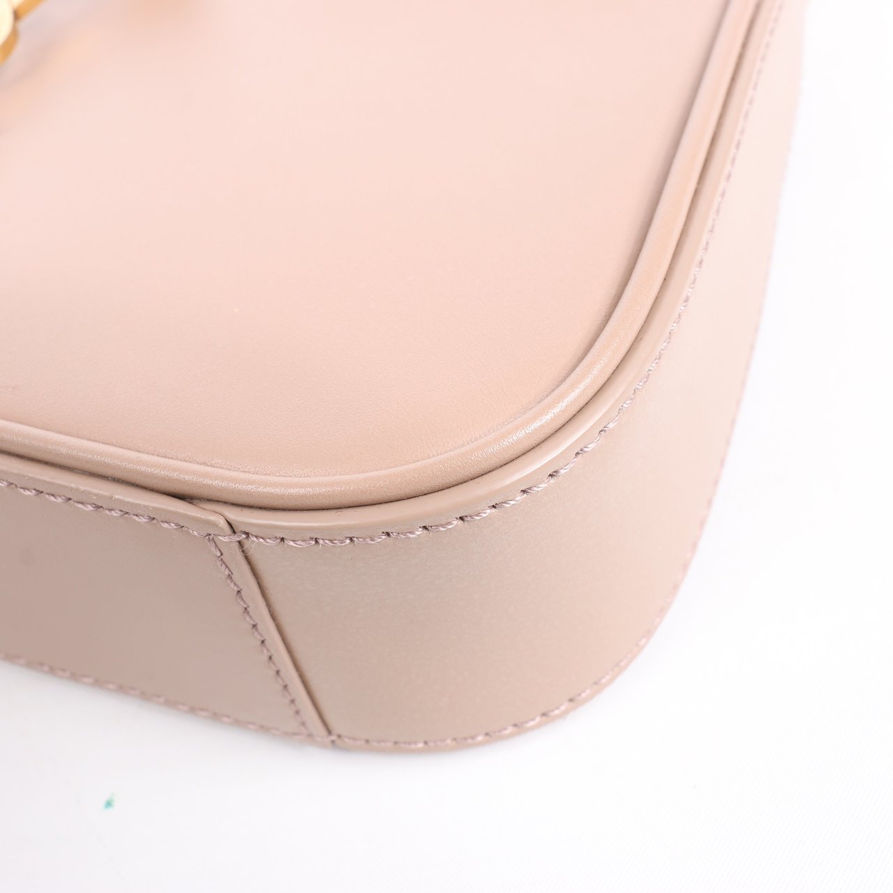 Saint Laurent Le 5 à 7 Mini Hobo bag in Pink Roze
