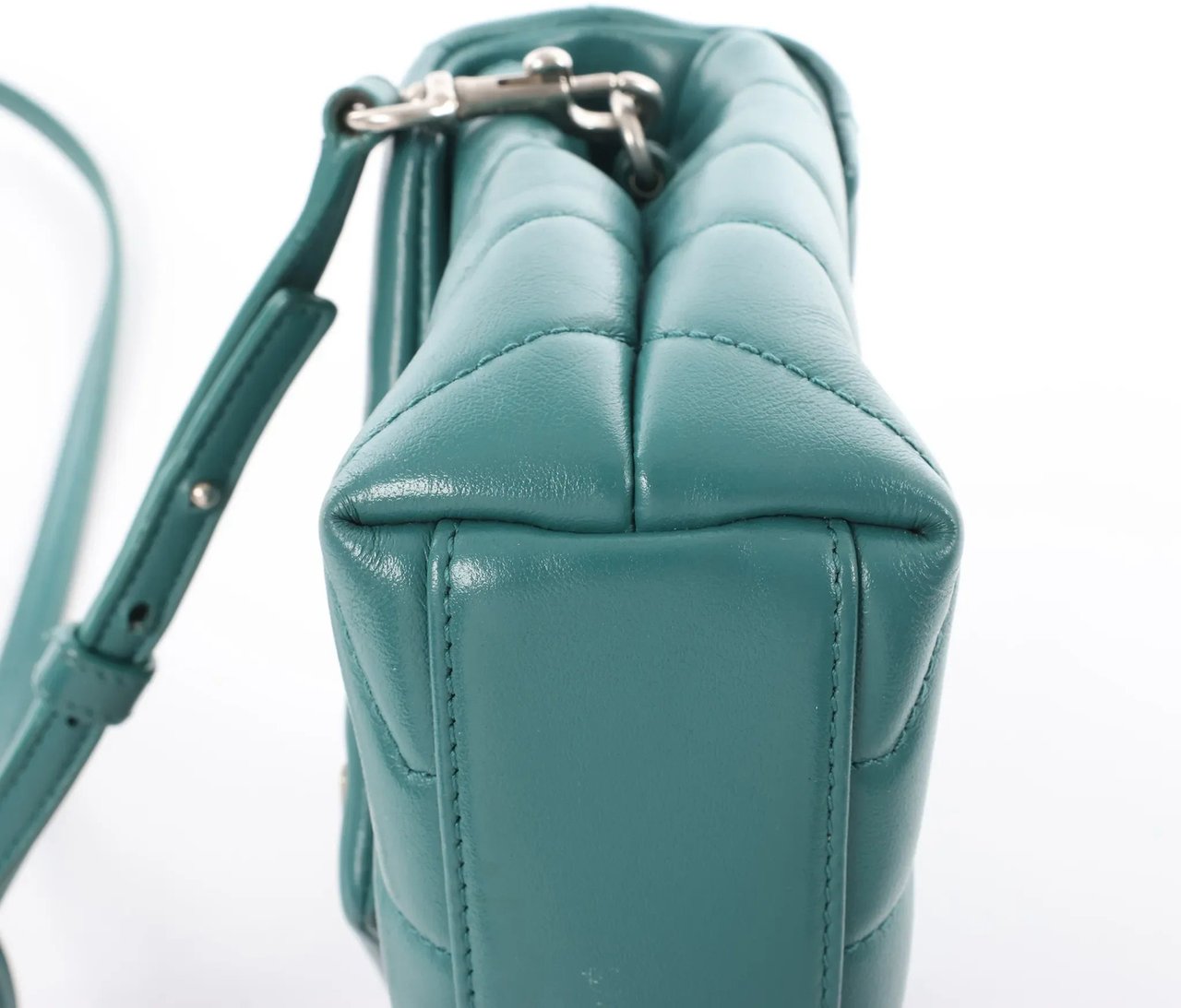 Saint Laurent Paris Loulou Puffer Leather Chain Crossbody Bag in Green 467072 Groen