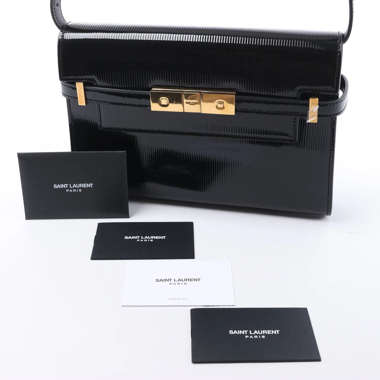 Saint Laurent Paris Manhattan Patent Leather Shoulder bag in Black 675626 Zwart