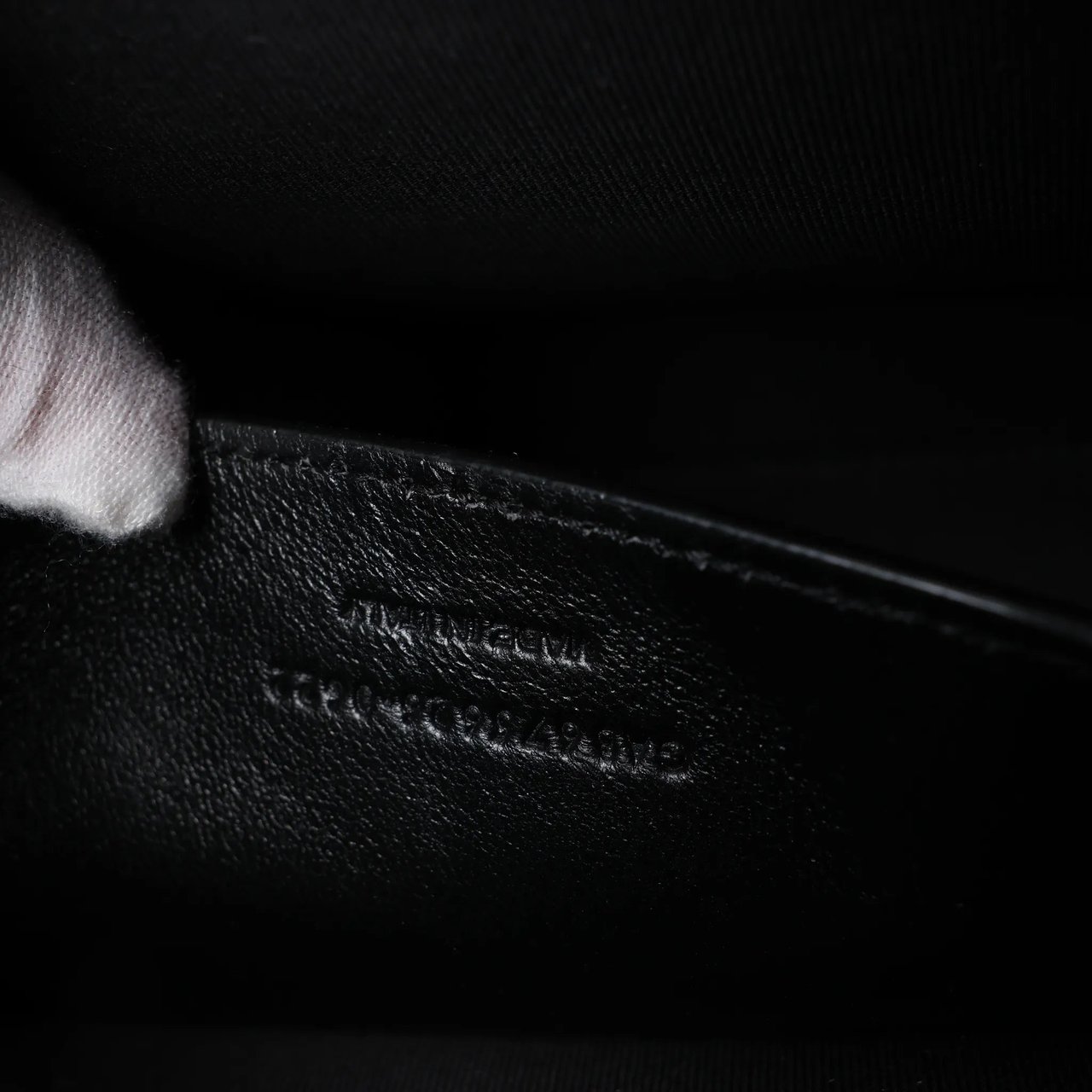 Saint Laurent Paris Manhattan Patent Leather Shoulder bag in Black 675626 Zwart