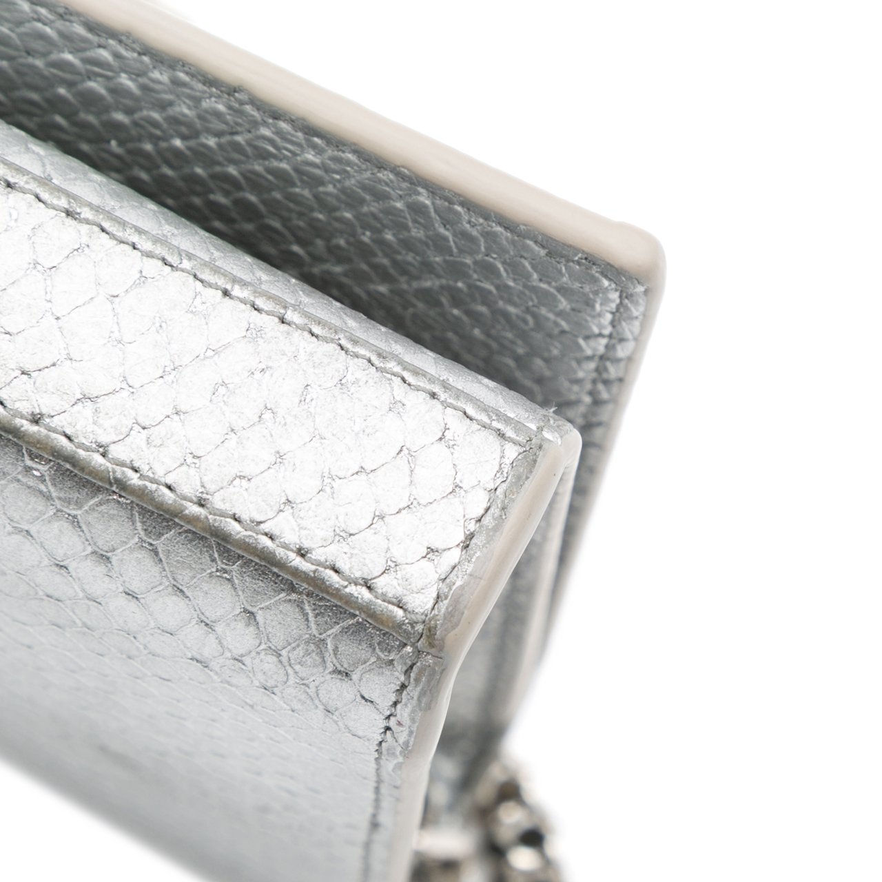 Saint Laurent Metallic Python Embossed Leather Monogram Kate Wallet on Chain Zilver