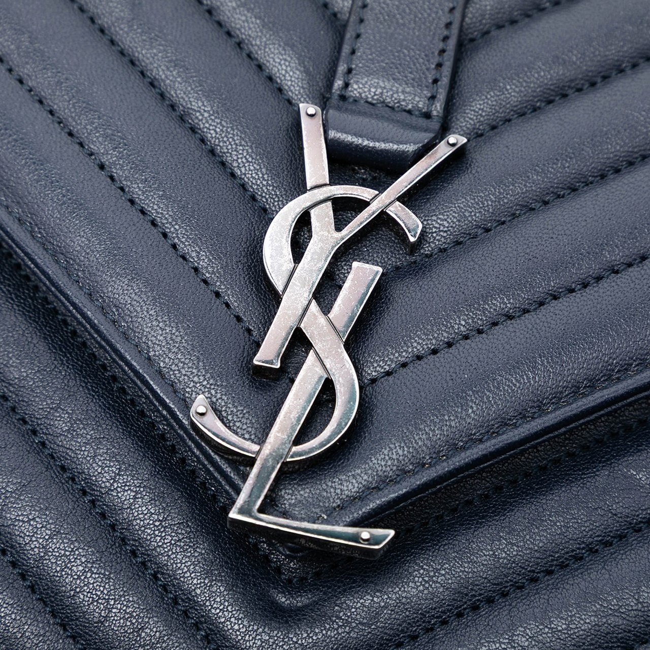 Saint Laurent Large Chevron Sheepskin Monogram College Satchel Blauw