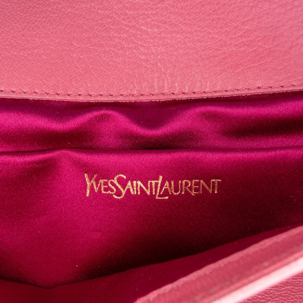 Saint Laurent Small Leather Belle De Jour Clutch Roze