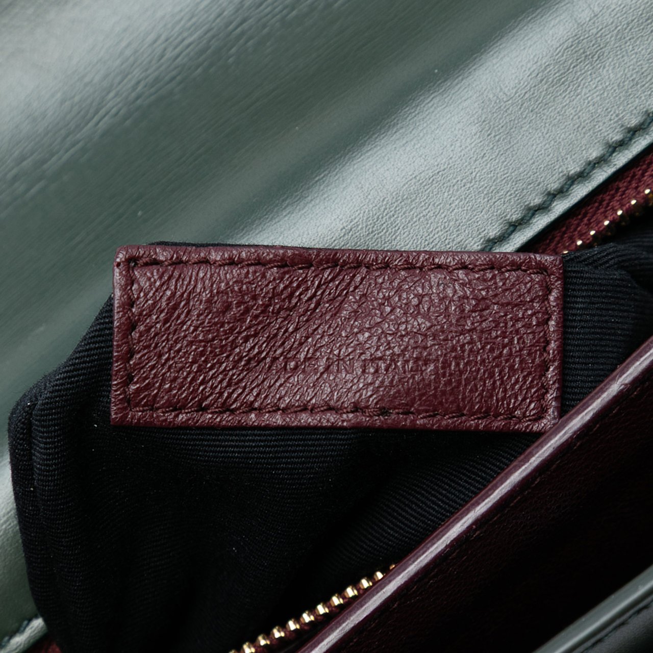 Saint Laurent Smooth Calfskin Monogram Cassandra Clasp Bag Groen