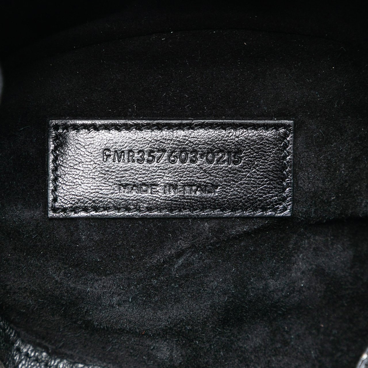 Saint Laurent Small Star Studded Calfskin Emmanuelle Bucket Bag Zwart