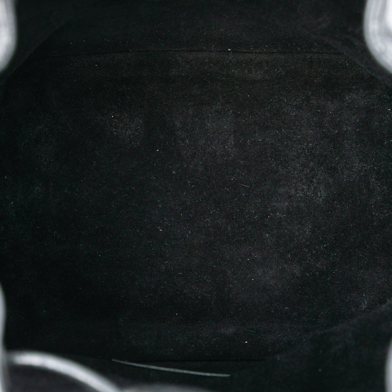 Saint Laurent Small Star Studded Calfskin Emmanuelle Bucket Bag Zwart