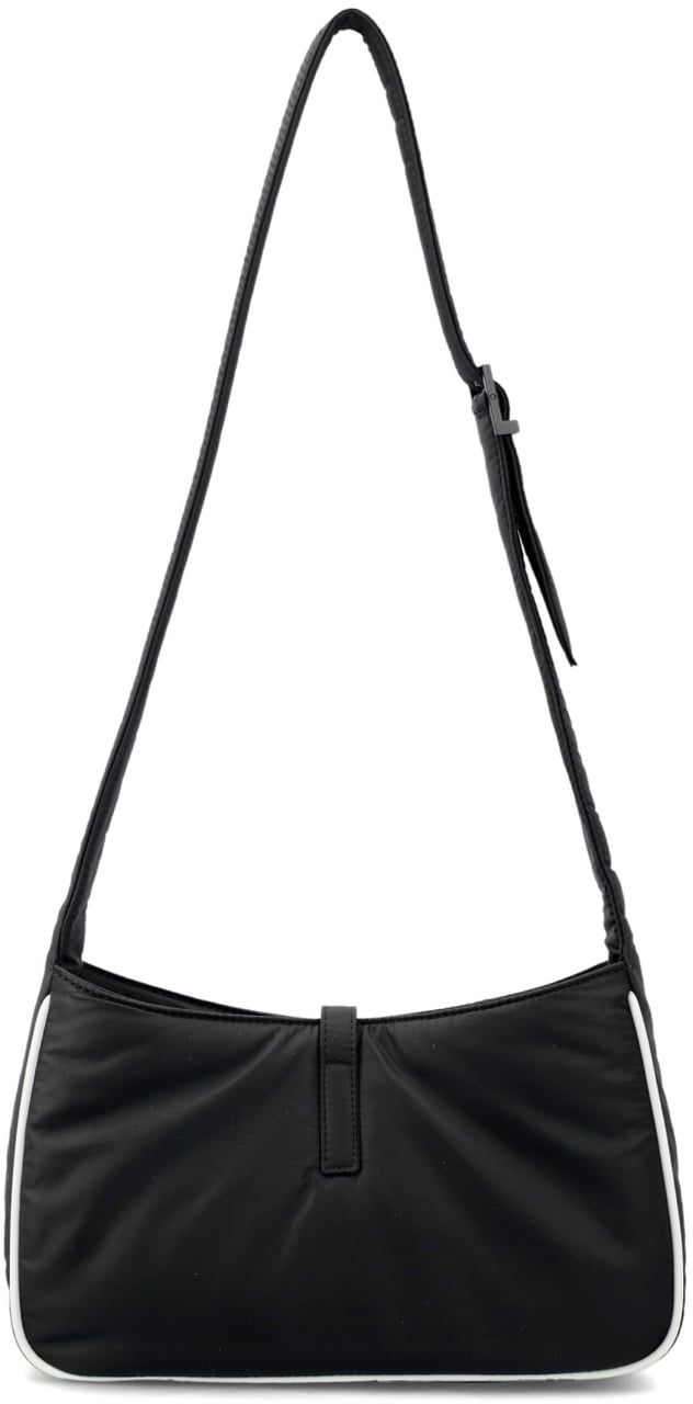 Saint Laurent Le 5 À 7 Logo Shoulder Bag Zwart